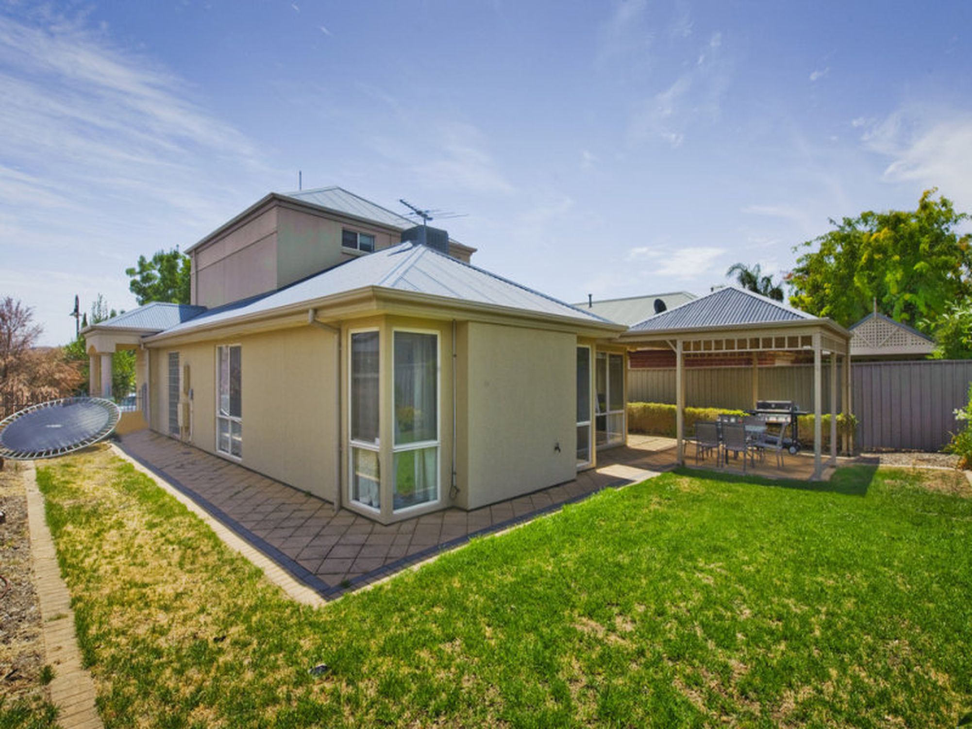 12 Northgate Parade, Northgate