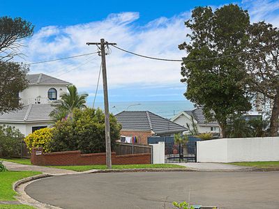5 Gardeners Crescent, Shellharbour