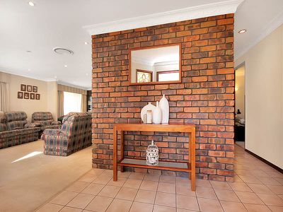 9 Equestrian Drive, Yamanto