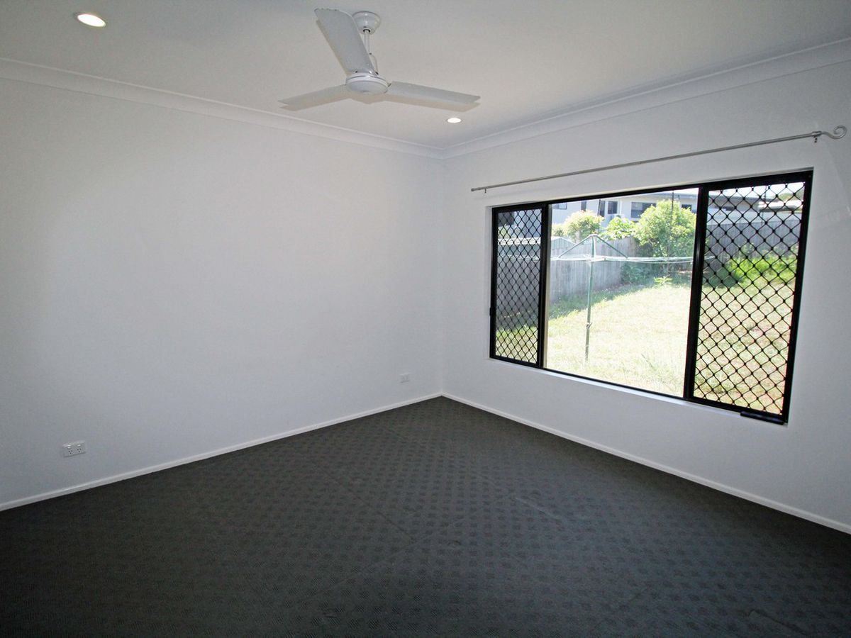 40 STORER STREET, Atherton