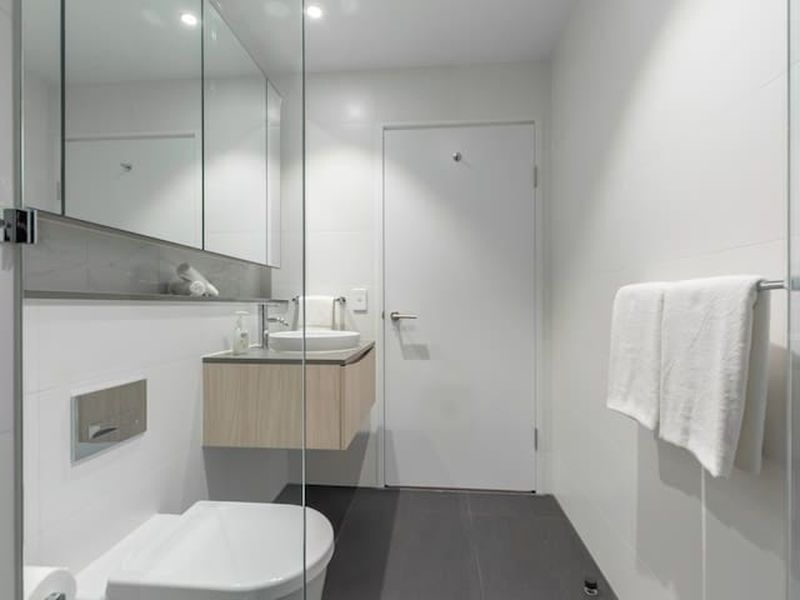 1601 / 83 Harbour Street, Haymarket