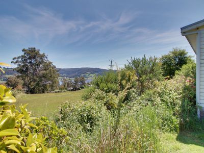 72 Graces Road, Glaziers Bay