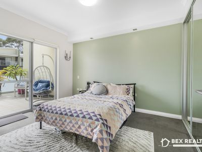 2 / 88 Lakeside Drive, Joondalup