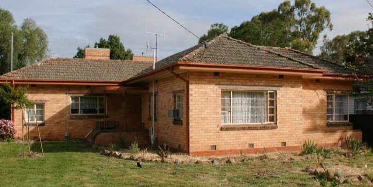 5 Railway Street, Euroa