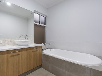 40A Bridgewater Crescent, Karrinyup