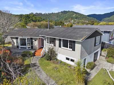27 Sunbrae Drive, Silverstream