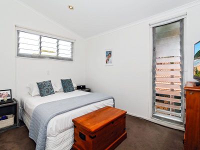 33 Newfield Street, Sunrise Beach
