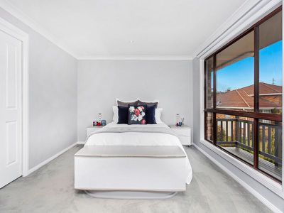 8 Amara Place, Oak Flats