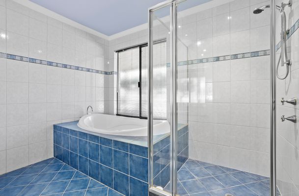 64 Egerton Drive, Serpentine