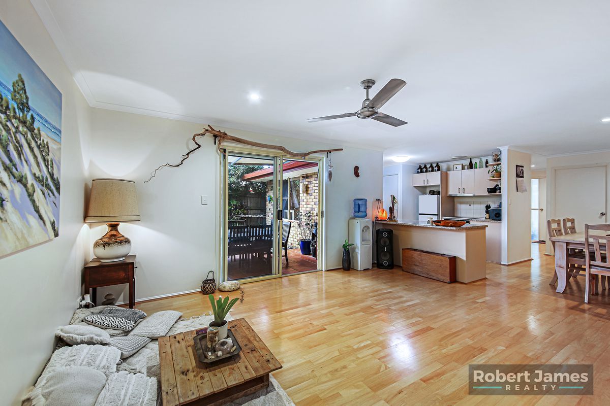 21 Waratah Close, Tewantin