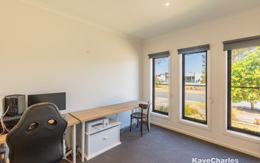 37 Millicent Parade, Officer