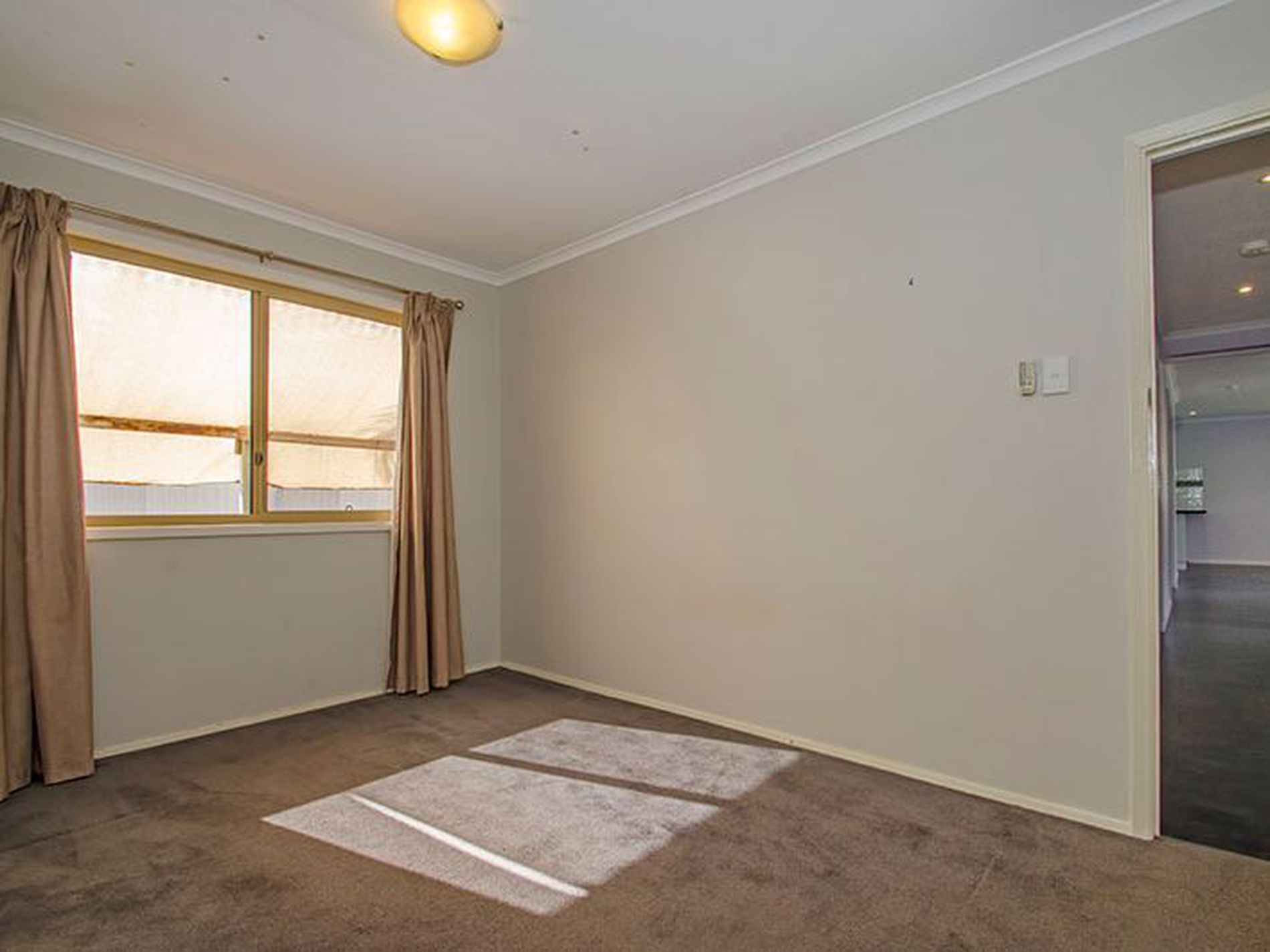 100B Campbell Street, Lamington