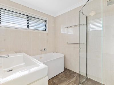 44 Jardine Drive, Springwood
