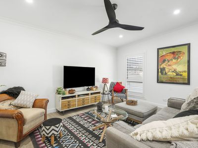 6 Peppermint Road, Morisset