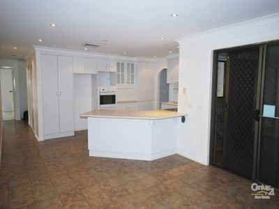 123 Baird Drive, Dubbo