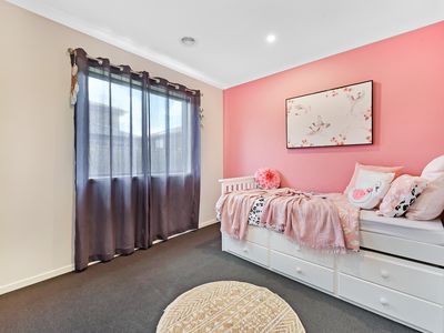 7 Colonnade Street, Clyde North
