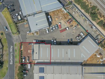 1 / 34 Barberry Way, Bibra Lake