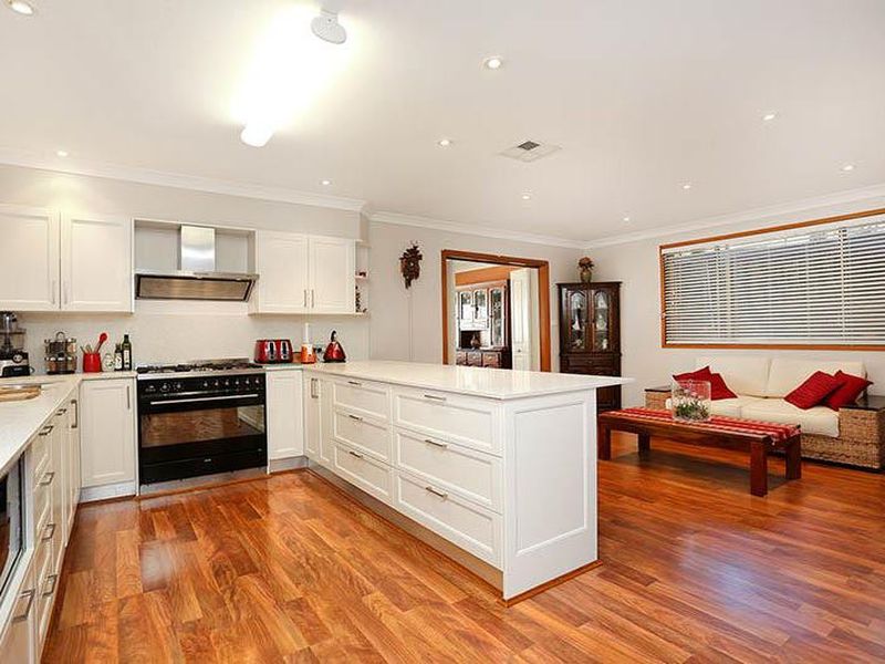 77 Kurrajong Cct, Mount Annan