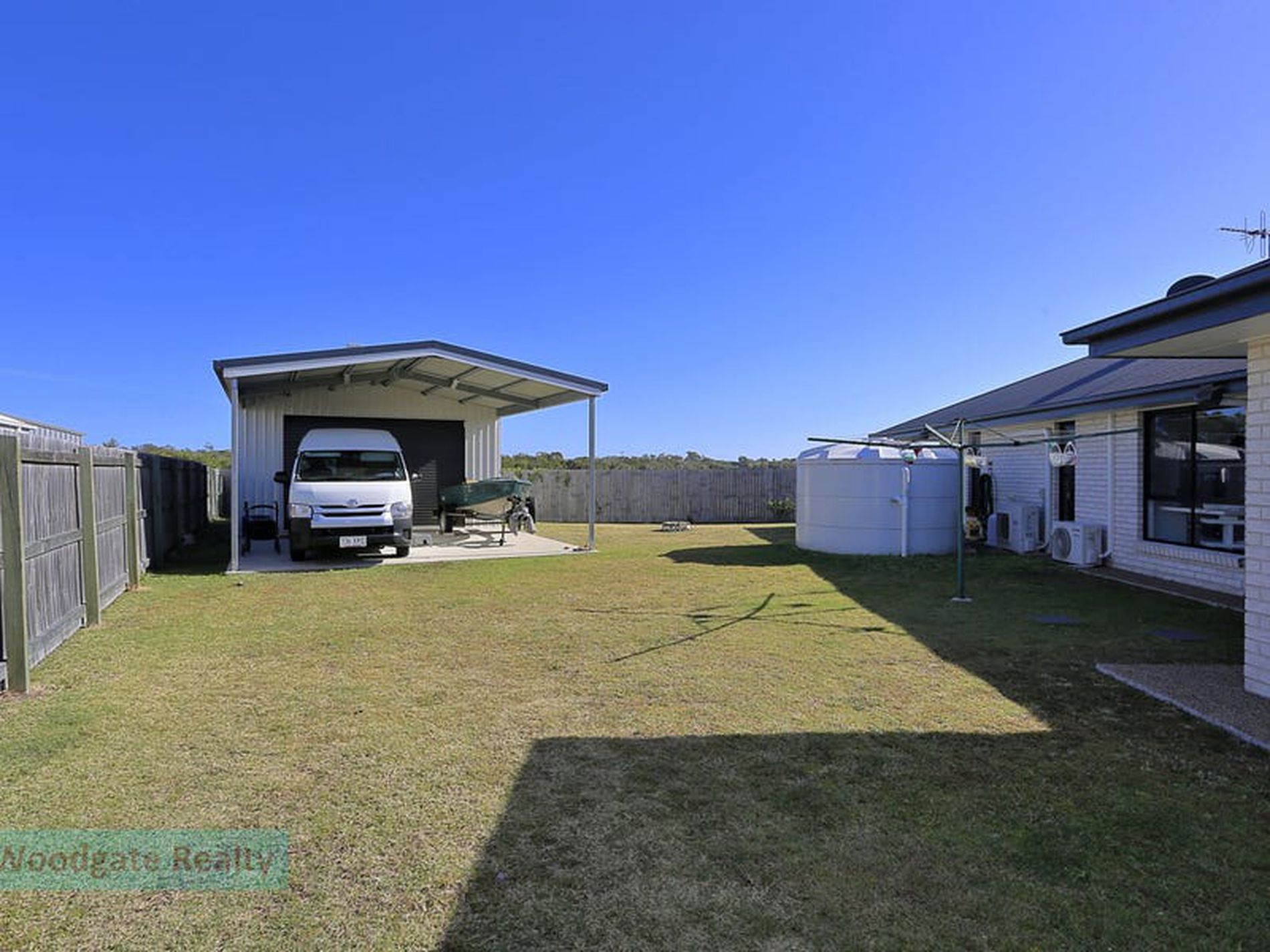 10 Whipbird Ct, Woodgate