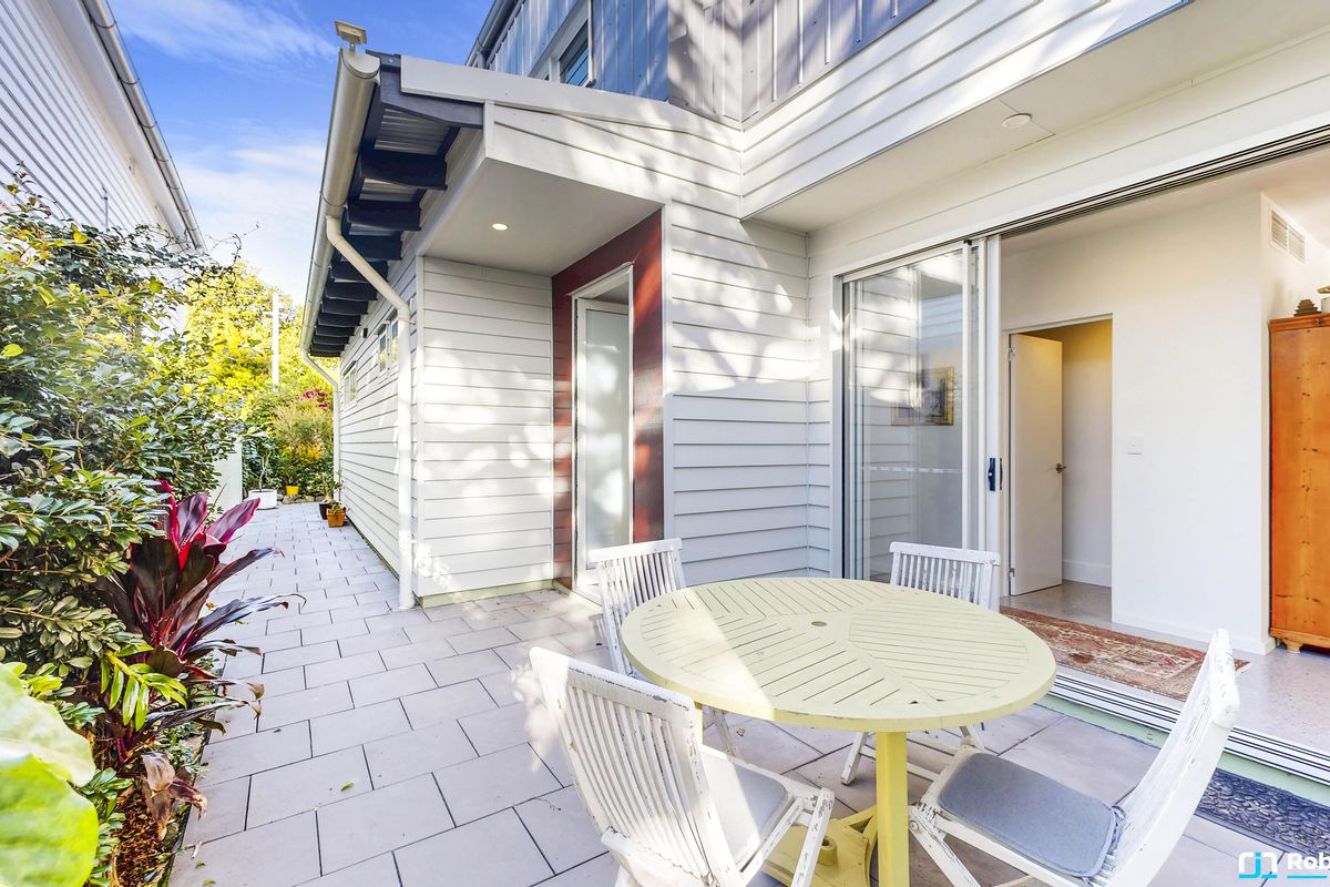 62 Moorindil Street, Tewantin
