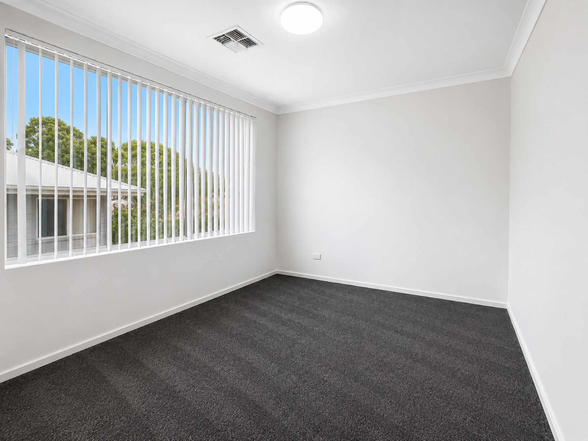 8A Eager Street, Corrimal