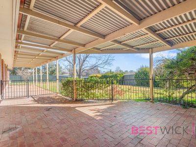 9 Country Way, Abercrombie