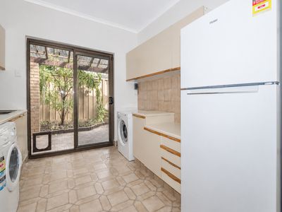 5 Lakeside Road, Churchlands