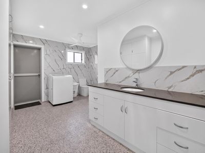 1446 Midge Point Road, Midge Point