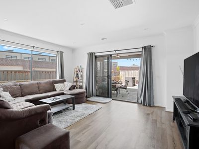 3 Razorbill Terrace, Werribee