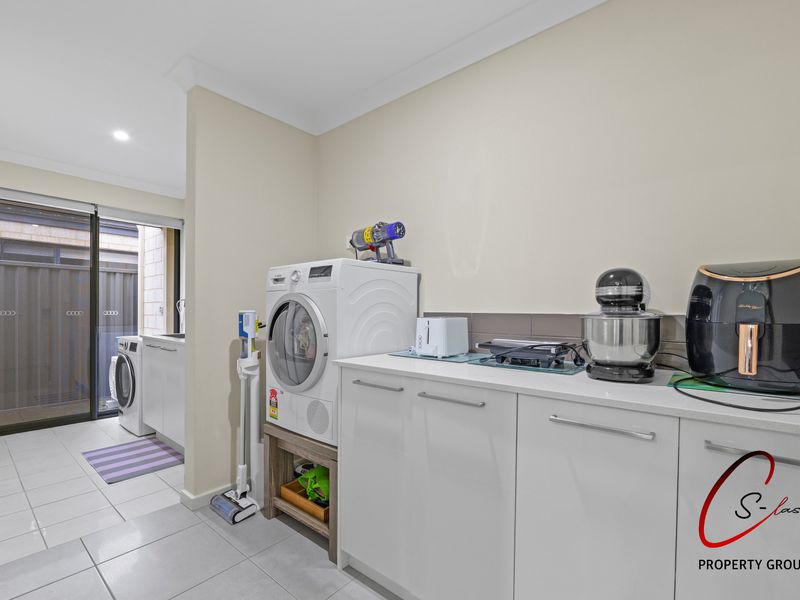 17 Lockwood Way, Aveley