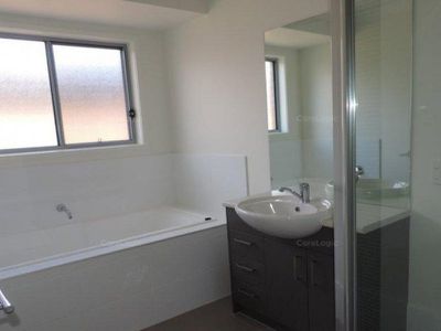 4 Lawson Road, Urraween