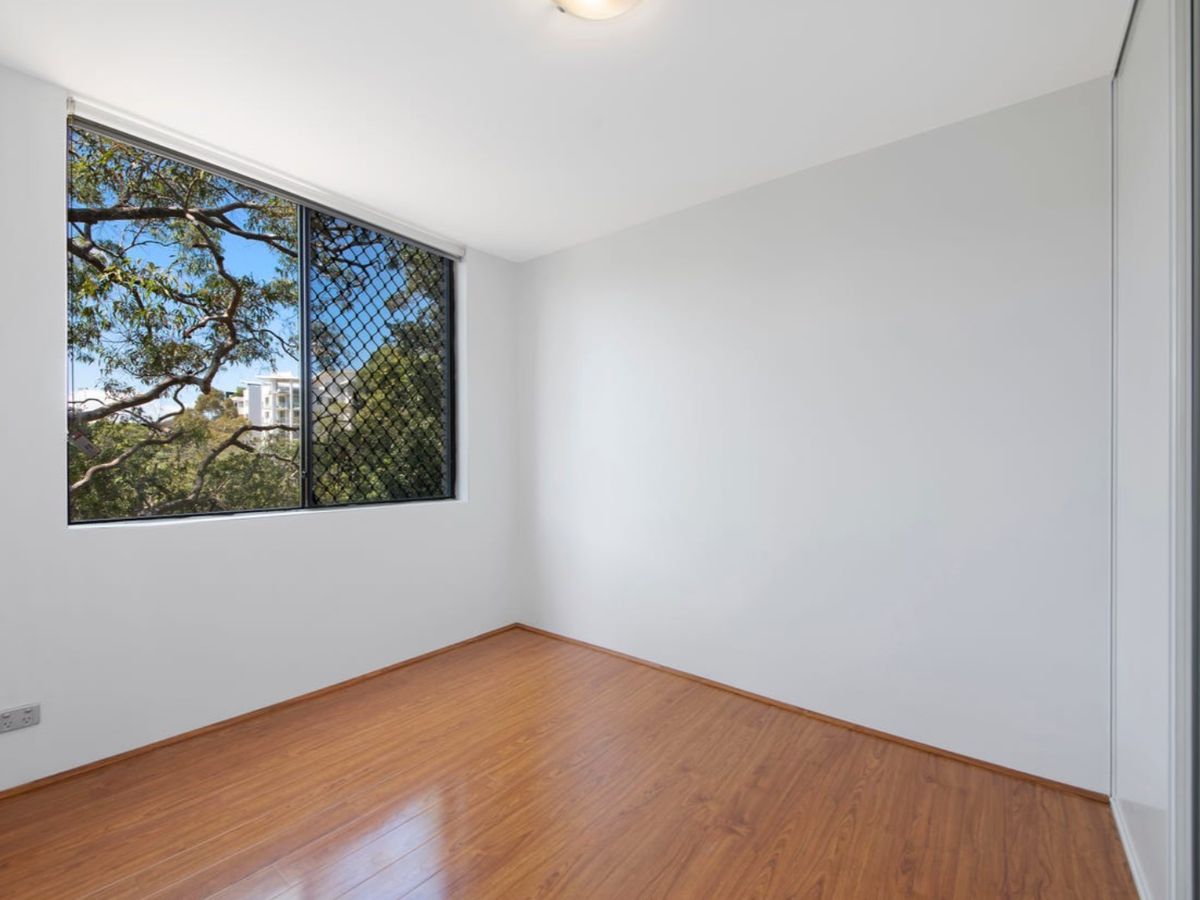 16 / 3-7 Edgeworth David Avenue,...