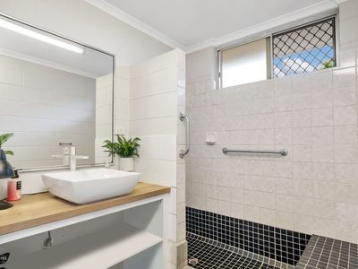 6 Nunga Close, Manunda