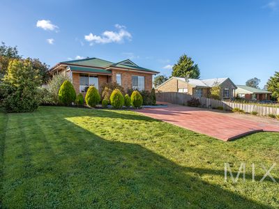 22 Thistle Down, Huntingfield