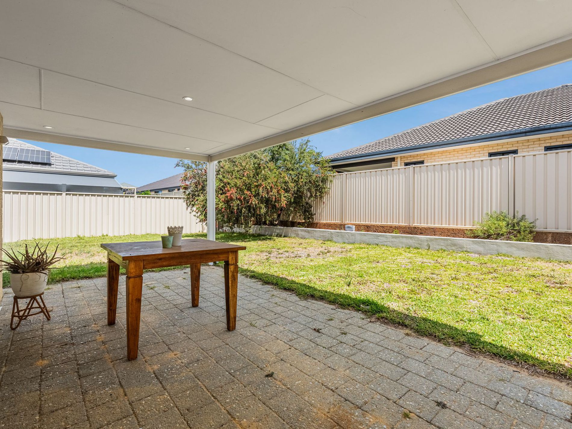 37 Millot Vista, Caversham