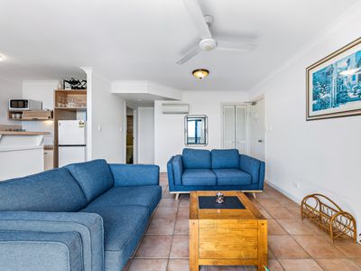 12 / 12 Golden Orchid Drive, Airlie Beach