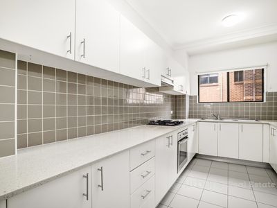 17 / 45 Eastbourne Road, Homebush West