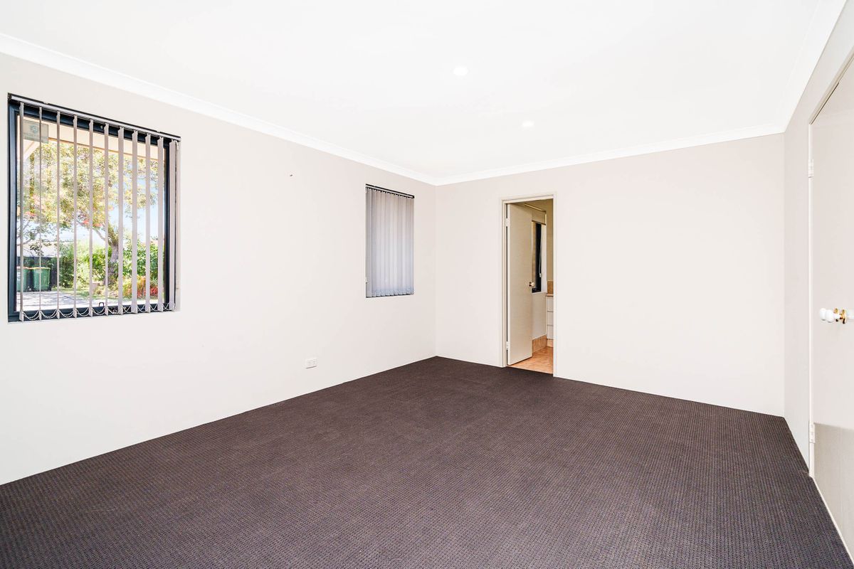 6 / 43A Wright Crescent, Bayswater