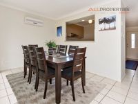 4 / 1 Daintree Drive, Parkinson