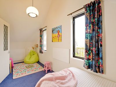 110 Larnach Road, Vauxhall