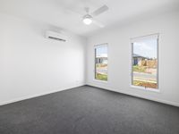 30 Tulip Tree Street, Park Ridge