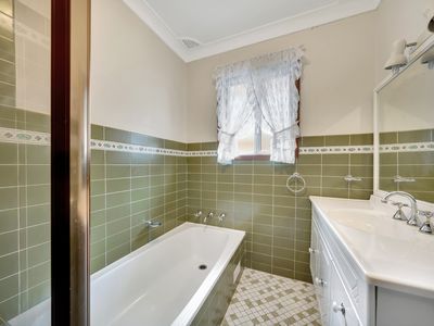 19 Garthowen Crescent, Castle Hill