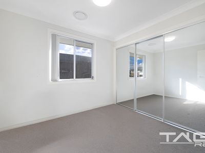 1/49 Canberra Street, Oxley Park