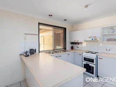 5 Myra Ct, Camira