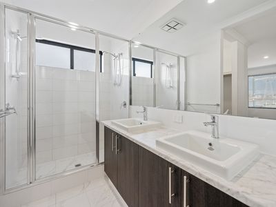 97 Willowdale Promenade, Piara Waters