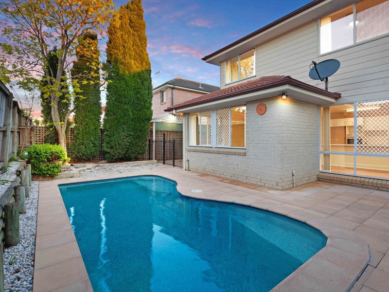 12 Avonleigh Court, Glenwood