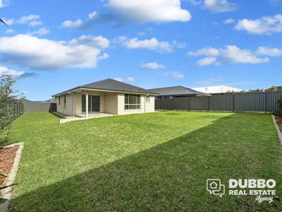 13 Current Court, Dubbo