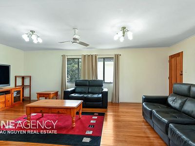 30 Colwel St, Oxley