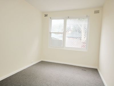 4 / 32 Hampden Road, Lakemba