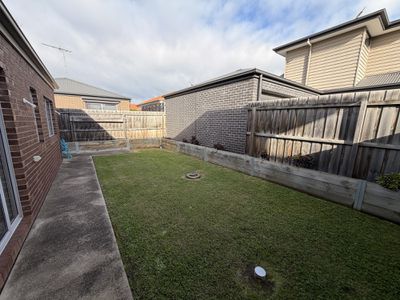 4 / 9 Toyne Avenue, Hamlyn Heights